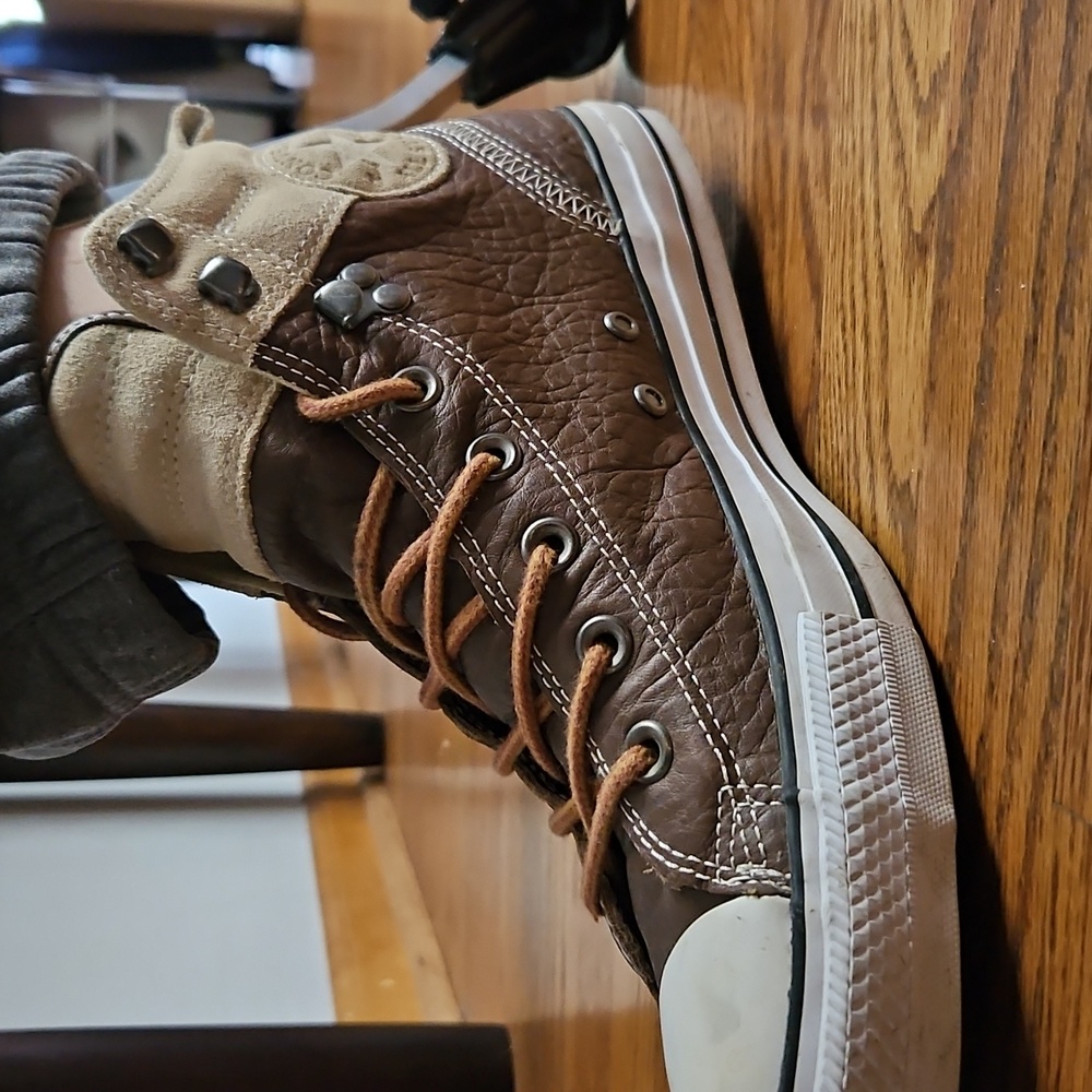 Converse Chuck Taylor ALL STARS, Brown and Cream High-Top Sneakers, 10 US - Picture 16 of 16
